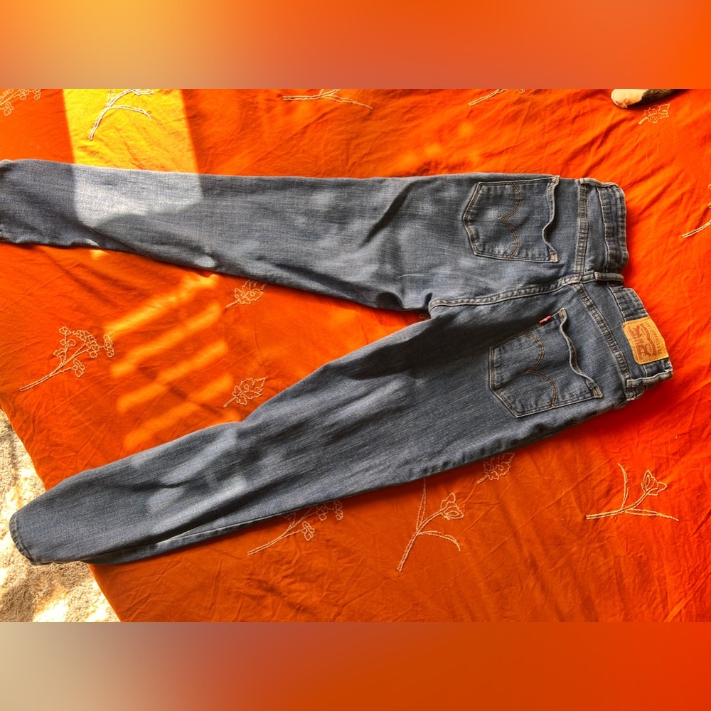 Levi’s 721 high-rise skinny good condition size 28